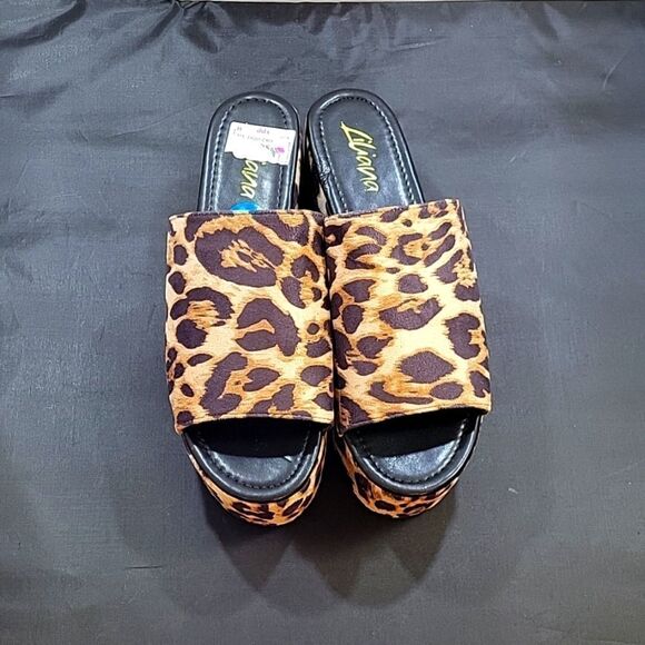 BRAND NEW LILIANA ANIMAL PRINT  STRETCH PLASFORM SLIDES WEDGE SANDAL - Picture 2 of 15